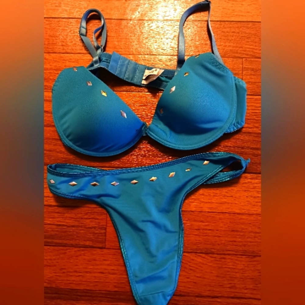 Tourquoise blue bra & panty set Sz 36B